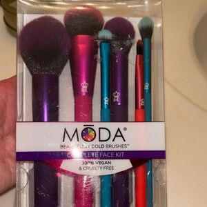 Moda Bold 6Pc Brush Set - Purple, Red, Teal